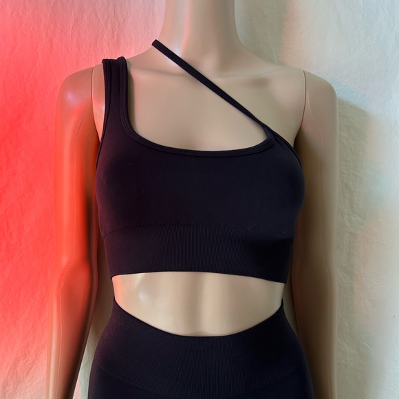 Matching Black Gym Sst - Picture 3 of 5